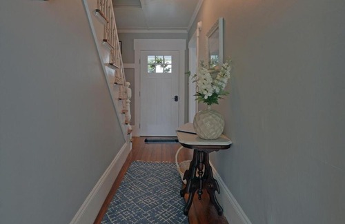Old Orchard Beach Apartamento | Beautiful Modern Beach House!