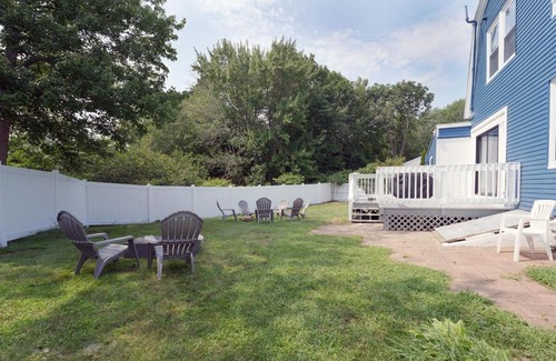 Old Orchard Beach Apartamento | Beautiful Modern Beach House!