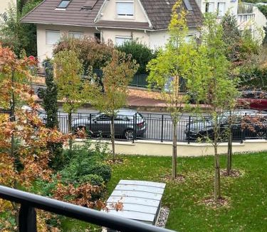 Clamart Apartamento | Beautiful modern apartment near Paris
