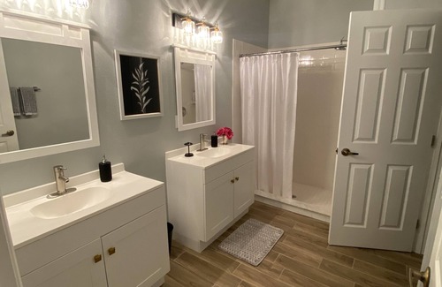 Zephyrhills Casa | Beautiful & Modern House , 3 bedrooms , 2 bathroom
