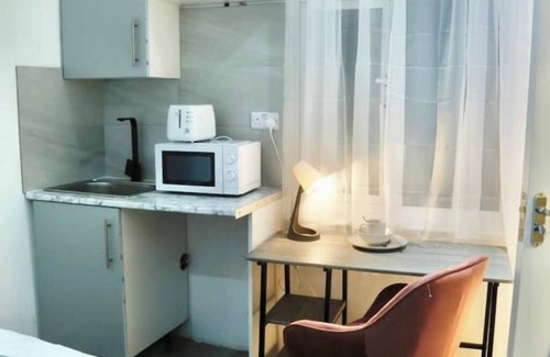 Hendon Apartamento | *Beautiful Modern Studio Flat; Professional Market