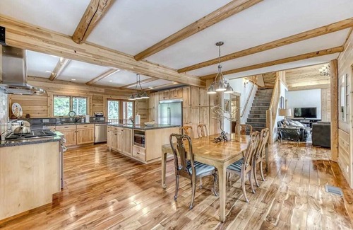 Whitehawk Casa | Beautiful mountain log home located near world famous hiking, skiing and golfing