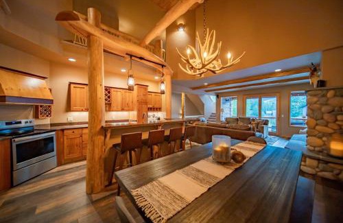 Whitefish Casa | Beautiful Mountain Modern Home 4Bedroom Spa