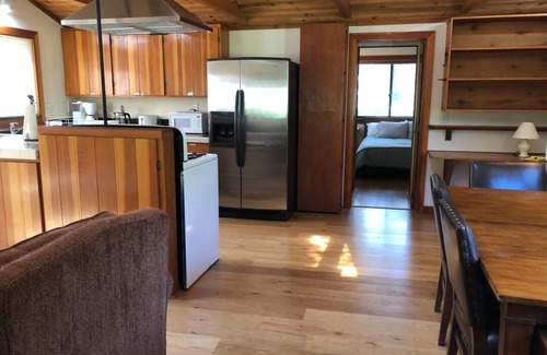 Toro Canyon Casa | Beautiful mountain view avocado ranch. 6 minutes to Carpinteria & beaches.