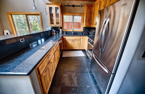 Echo Lake Casa | Beautiful Mountain Cabin on Echo Summit