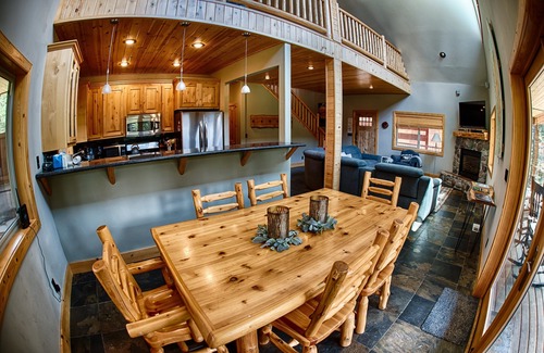 Echo Lake Casa | Beautiful Mountain Cabin on Echo Summit