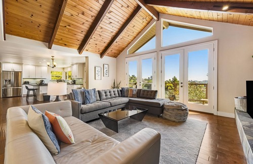 Sebastopol Casa | Beautiful mountain-view home with a private pool, pool spa, grill