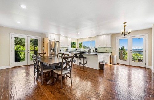 Sebastopol Casa | Beautiful mountain-view home with a private pool, pool spa, grill