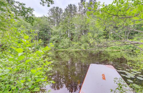 Kennebunk Casa | Beautiful Mousam River Retreat Hot Tub and Kayaks!