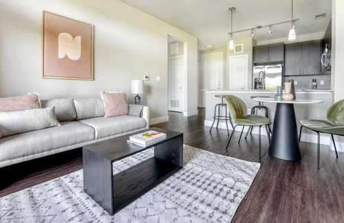 Mueller Apartamento | Beautiful Mueller 1BR w/ Pool, W/D & Gym, nr park, by Blueground