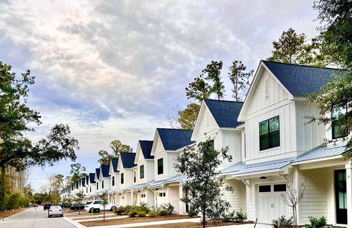 Hilton Head Casa | Beautiful new townhome- fall getaway discounts!