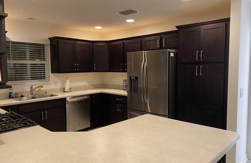 Leesburg Casa | Beautiful New 3/2 with 4-Seat Golf Cart & Fire Table ~ Close to Sawgrass Grove!
