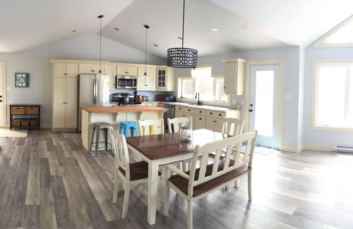 Tracadie Casa | Hermosa casa de 5 dormitorios frente al mar con más de 3000 metros cuadrados. Ft de espacio vital!