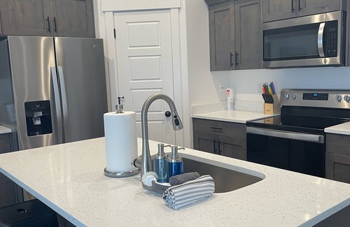 Idaho Falls Casa | Beautiful new build with everything your family needs! (Pet Friendly)