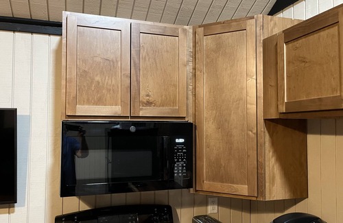 Montebello Cabina | Beautiful new cabins mile off Blue Ridge Parkway in Montebello, VA