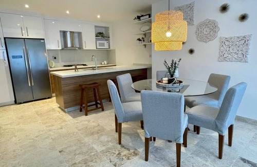 Puerto Bahia Apartamento | Beautiful new Condo at coson bay