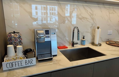 Hunters Point Apartamento | Beautiful New Luxury Smart Home High Floor Corner Studio Apartment