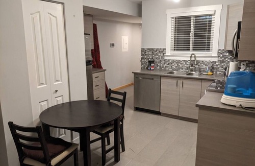 Port Coquitlam Casa | Beautiful New Renovated 1 Bedroom Suite w/laundry