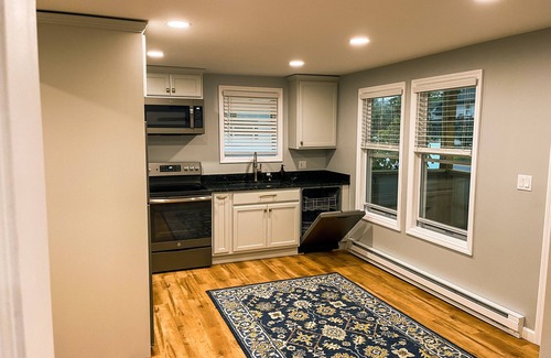 Lake Placid Apartamento | Beautiful NEW Spacious 1st Floor Apartment Close to Restaurants