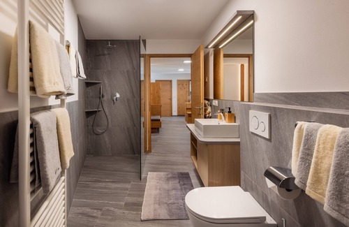 Lasa Apartamento | Beautiful new vacation apartment in Tschengls/Laas - in the heart of the Vinschgau Valley