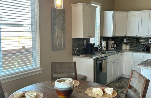Bozeman Casa | Beautiful & Newer 2/2 single family home in highly sought after Bozeman Montana