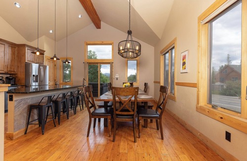 Wildernest Casa | Hermosa, lo más nuevo 5 niveles de lujo Mountain Home - Grande Summit Lodge