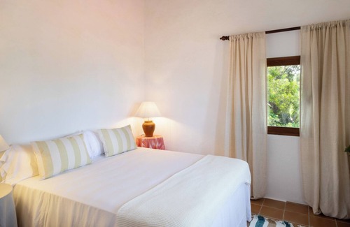 Mal Pas-Bon Aire Villa | Beautiful newly refurbished Majorcan house with direct access to the sea.