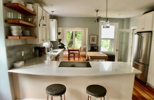 Great Barrington Casa | Beautiful, newly-renovated house on 'the Hill' within easy walk to town and lake