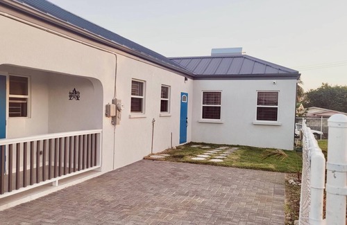 Enterprise Casa | Beautiful, newly built modern 3 bedroom 2 bathroom home