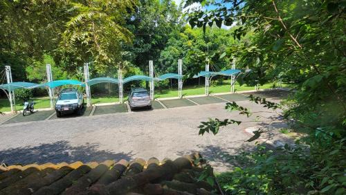 Tamarindo Apartamento | Beautiful newly refurbished 2 bedroom 2 Bathroom 2nd floor condo