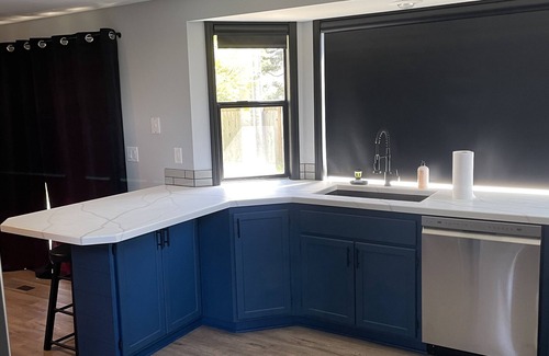 Alvadore Casa | Beautiful, newly-renovated three bedroom home!