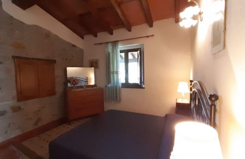 Camporgiano Otro | Hermoso granero de piedra recientemente restaurado con piscina privada, hermosas vistas y WIFI