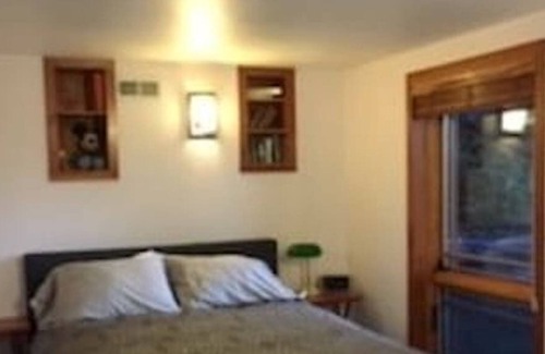 Seattle Metro Area Casa | Beautiful Oasis in Seattle's Seward Park