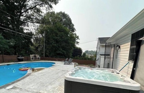 Lochearn Casa | Beautiful oasis