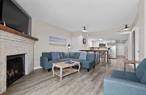 Cherry Grove Beach Condominio | BEAUTIFUL OCEANFRONT PENTHOUSE.