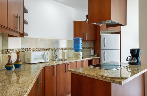 Manta Apartamento | Hermoso Departamento de 2 Dormitorios con Vista al Mar y Piscina