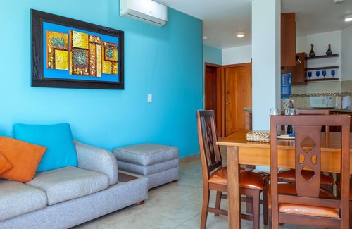 Manta Apartamento | Hermoso Departamento de 2 Dormitorios con Vista al Mar y Piscina