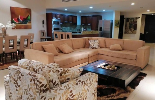 La Paz Casa | Beautiful ocean view condo At Puerta Cortes with pool & Gym