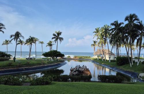 Playa Diamante Apartamento | Beautiful oceanfront 2 Bedroom and free WIFI