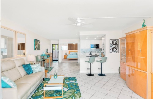 Maili Condominio | Beautiful Oceanfront Condo, Newly Renovated and Amazing Sunsets Every Night!