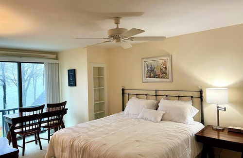 Glen Cove Casa | Beautiful Oceanfront Near Rockland Breakwater/Lighthouse