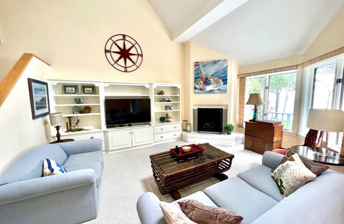 Glen Cove Casa | Beautiful Oceanfront Near Rockland Breakwater/Lighthouse