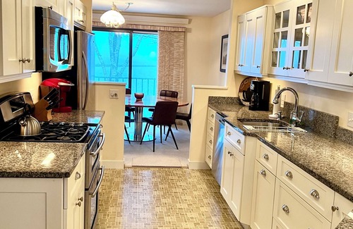Glen Cove Casa | Beautiful Oceanfront Near Rockland Breakwater/Lighthouse