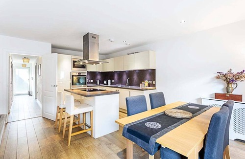 Ferndale Apartamento | Beautiful Open Plan Garden Flat