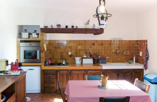 Preconil Casa | Preciosa casa de vacaciones privada con piscina privada, WIFI, TV, terraza y aparcamiento
