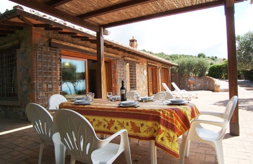 Monte Argentario Villa | Preciosa casa de vacaciones privada con A/C, WIFI, TV, patio, vista panorámica, aparcamiento