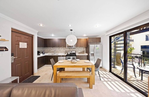 Washington Condominio | Beautiful Palm Beach Haven ~ Pool ~ GYM ~ Rooftop!