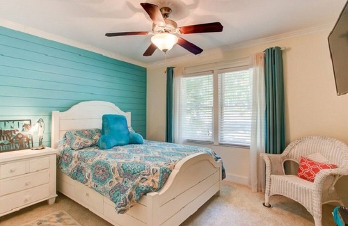 Chapin Casa | Beautiful Panoramic Lake Views - 4 kayaks - private dock