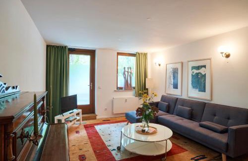 Pankow Apartamento | Beautiful Park Apartment for 4 Guests