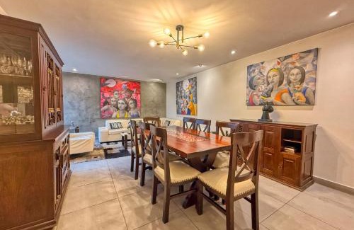 Santiago de Surco Apartamento | Beautiful Penthouse in Lima, in front of the park